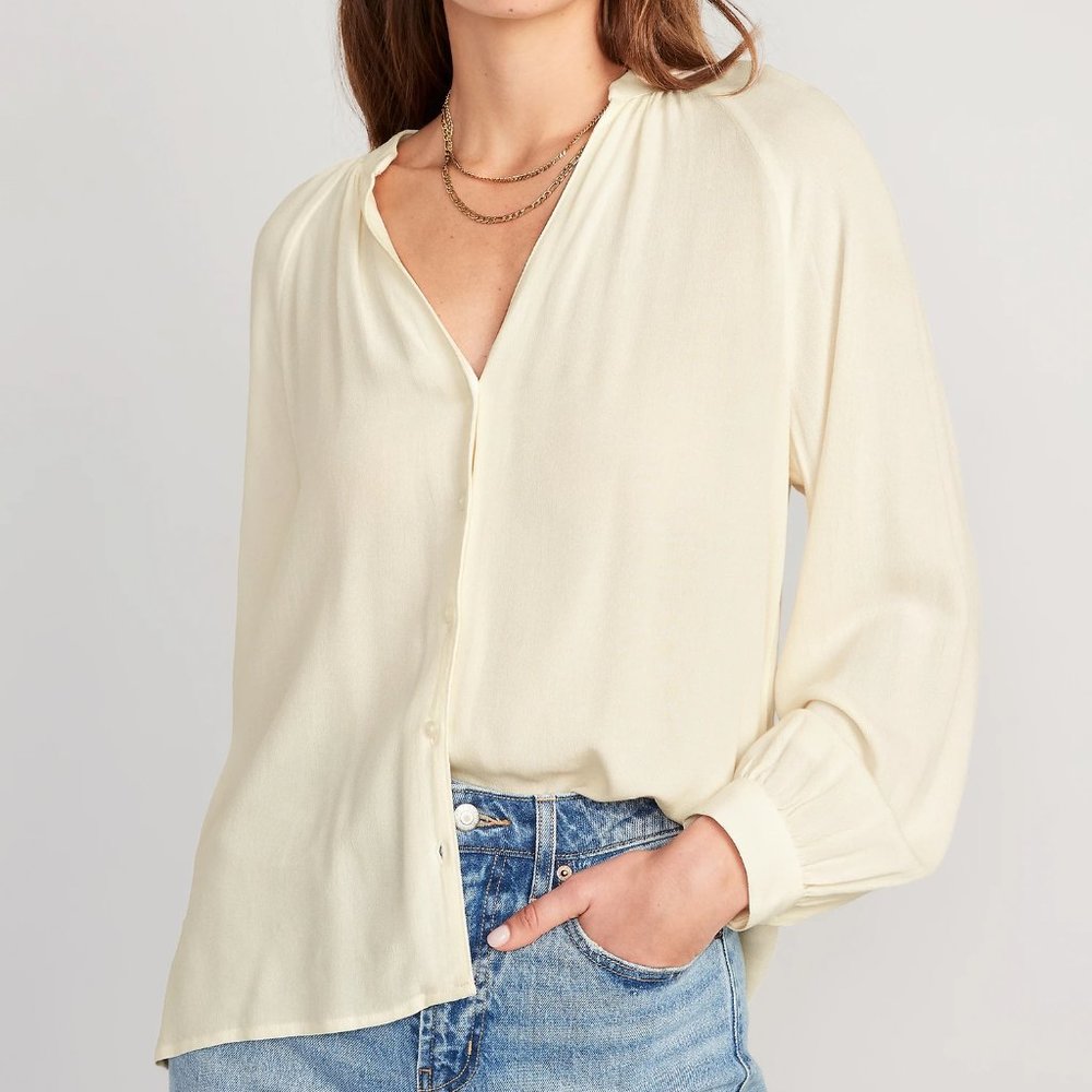 ⚡️ BNWT Split-Neck Button-Down Shirt for Women Cream